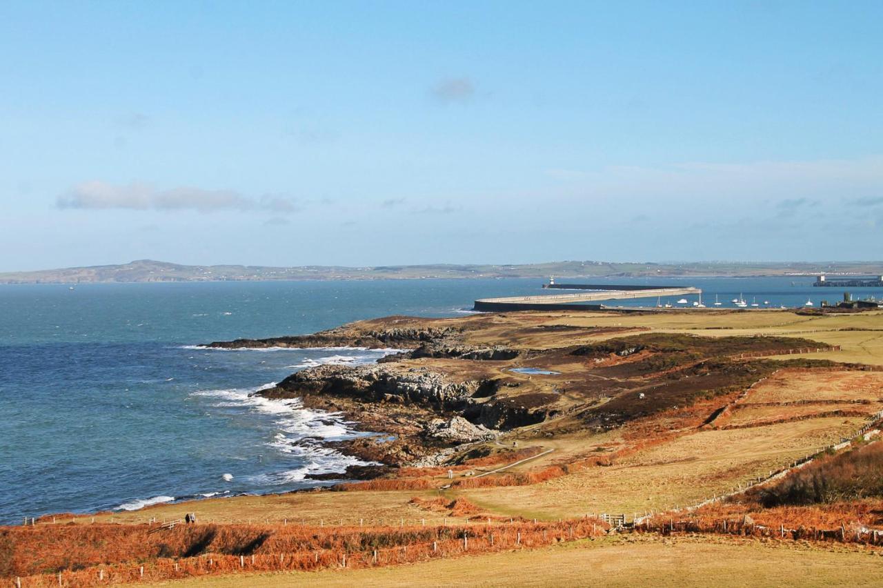 Swn Y Nant Villa Holyhead Exteriör bild
