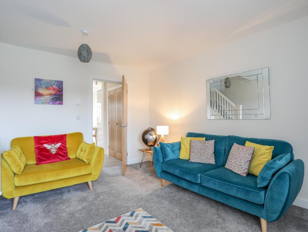 Swn Y Nant Villa Holyhead Exteriör bild