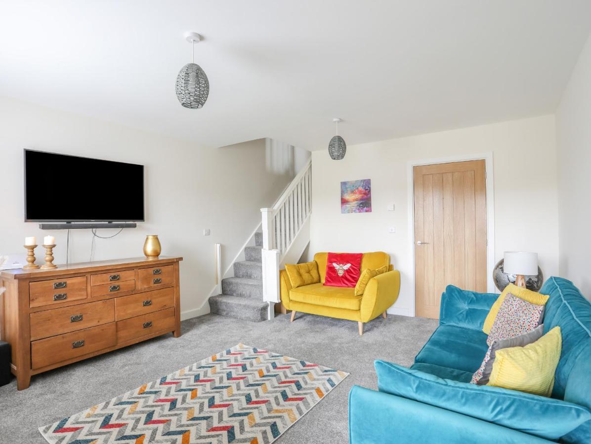 Swn Y Nant Villa Holyhead Exteriör bild