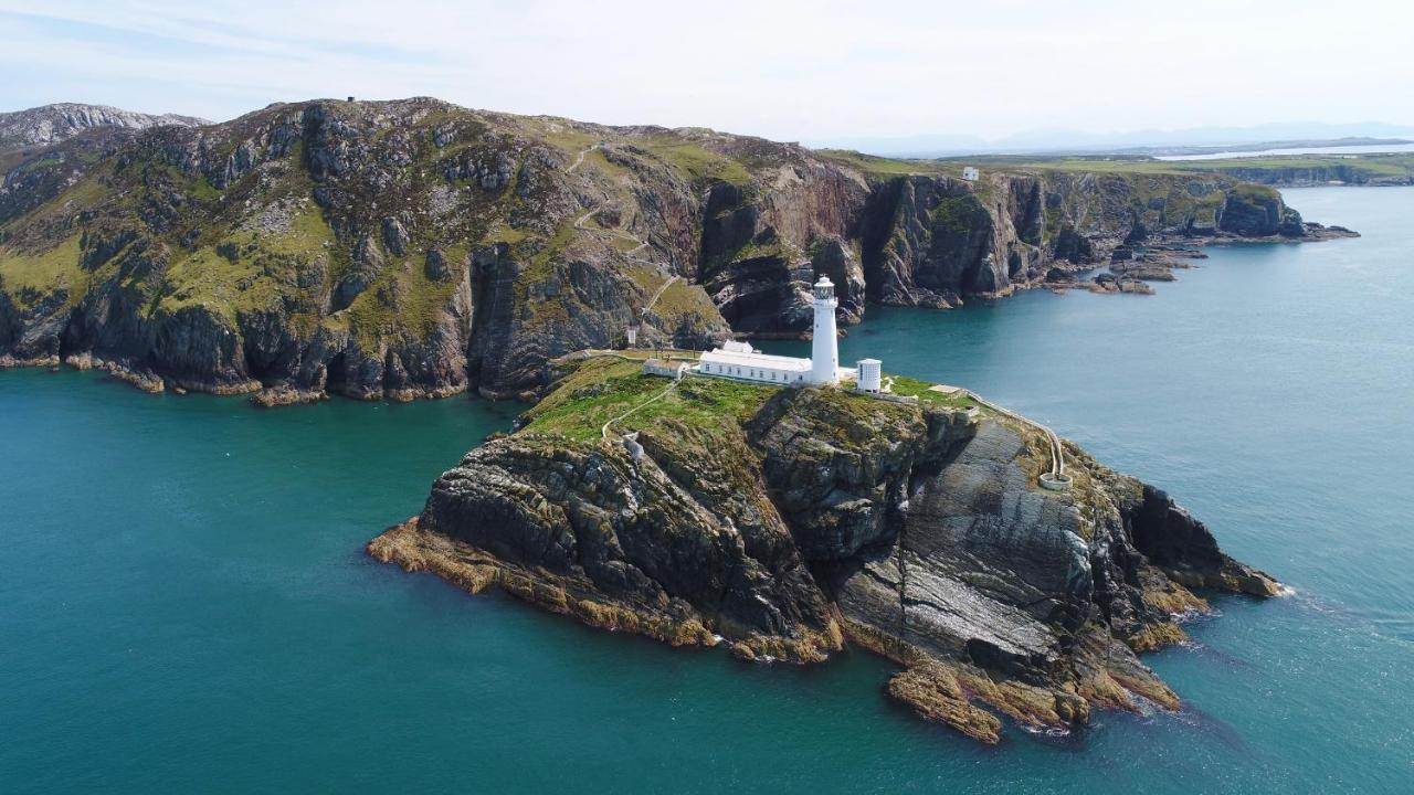 Swn Y Nant Villa Holyhead Exteriör bild